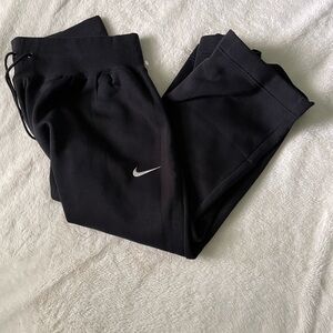 NWT Nike High Rise Cropped Fleece